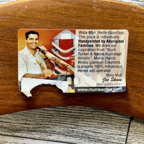 Aboriginal Hand Crafted and Hand Painted Australian Made Throwing Boomerang - Picture 7 of 9